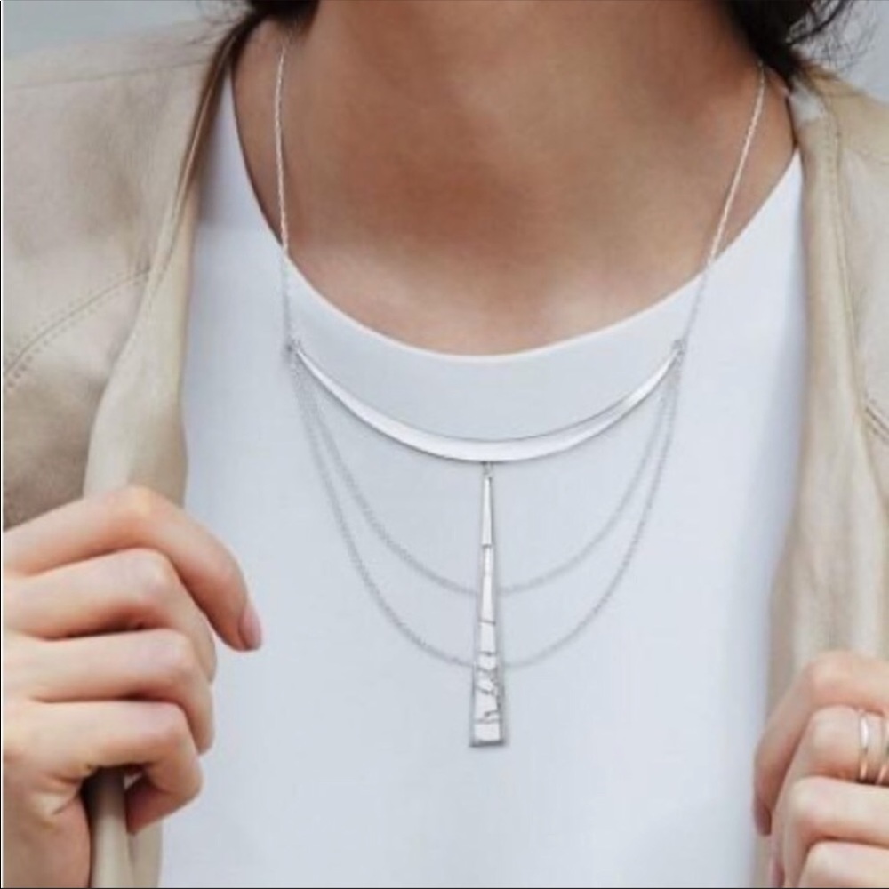 **New** Swag silver necklace.
